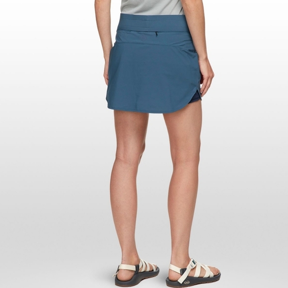 Backcountry.com Olympus Lightweight Running Skort - Picture 2 of 7